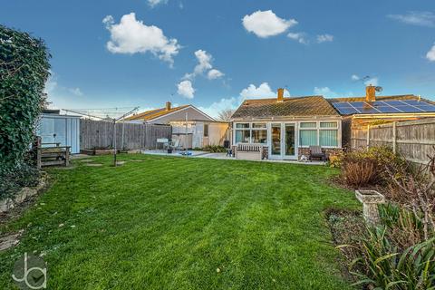 2 bedroom semi-detached bungalow for sale, Hillcrest, Kirby-le-soken, Frinton-on-Sea