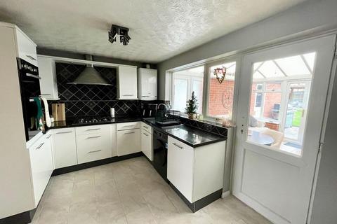 3 bedroom semi-detached house for sale, East Rising, East Hunsbury, Northampton NN4