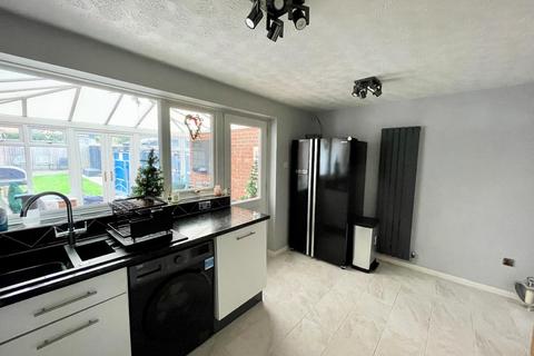 3 bedroom semi-detached house for sale, East Rising, East Hunsbury, Northampton NN4