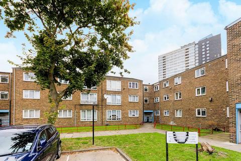 2 bedroom flat to rent, Biggerstaff Road, Stratford, London, E15