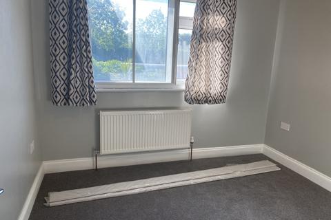 1 bedroom terraced house to rent, Pintail Road, Woodford Green IG8