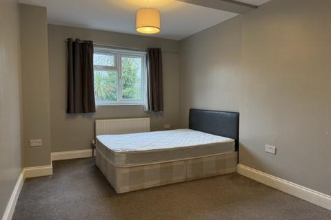 1 bedroom in a house share to rent, Pintail Road, Woodford Green IG8