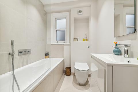 2 bedroom flat for sale, Danehurst Street, London