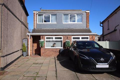 4 bedroom detached house for sale, WILSON STREET, CLEETHORPES