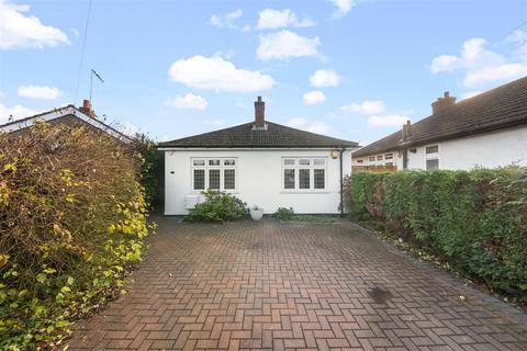 4 bedroom detached bungalow for sale, White Heart Avenue, Uxbridge UB8