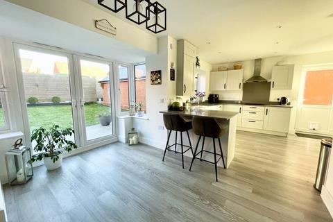 4 bedroom detached house for sale, Braxells Road, Botley, SO32