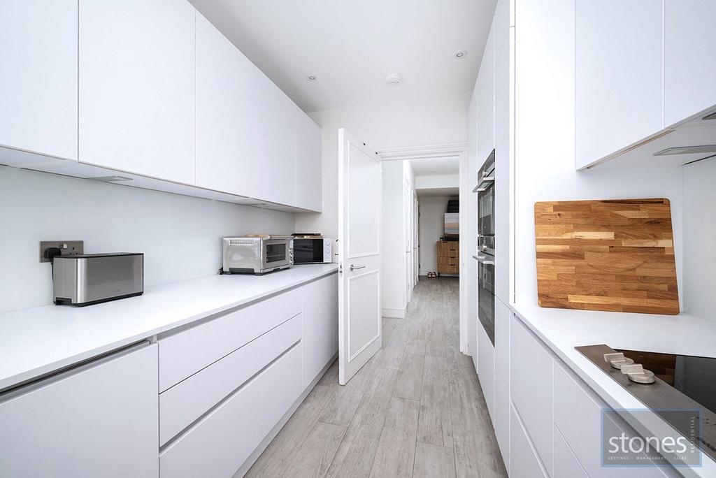 Apartment in London - View 5