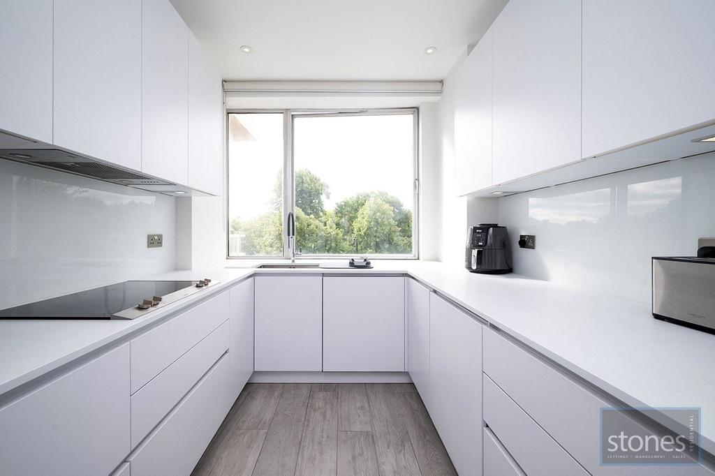Apartment in London - More