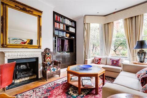 3 bedroom flat to rent, Courtfield Road, South Kensington, London