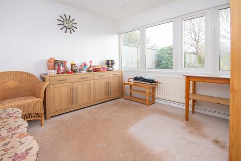 2 bedroom detached bungalow for sale, Totton