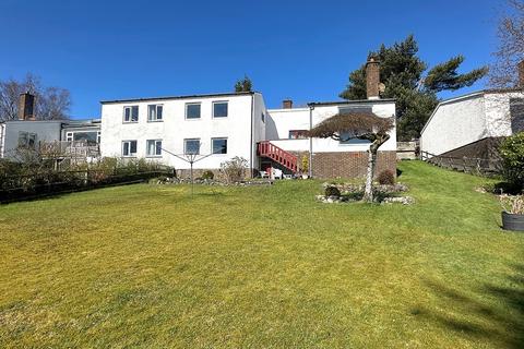 12 Farrow Drive, Corpach, Fort William, PH33 7JW