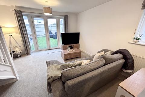 2 bedroom end of terrace house for sale, Cromwell Avenue, East Cowes