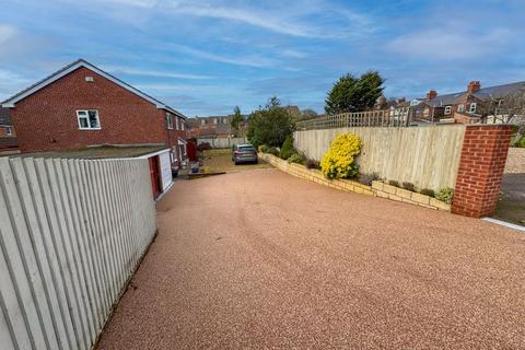 5 bedroom detached house for sale, Barrowby Road, Grantham