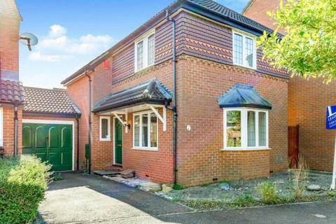 3 bedroom detached house to rent, Wallinger Drive, Shenley Brook End, MK5 7BP