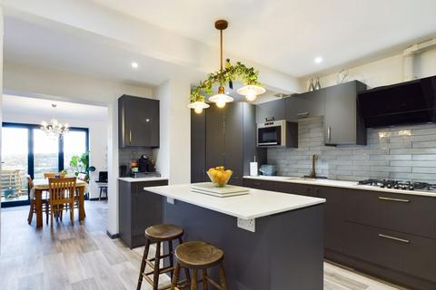 28 Axbridge Road, Bath, BA2 5PW