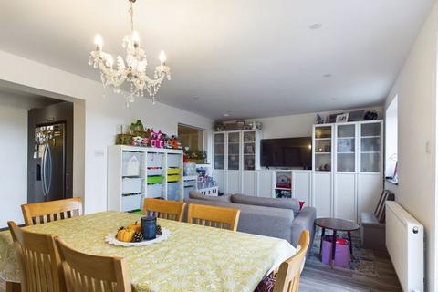 28 Axbridge Road, Bath, BA2 5PW