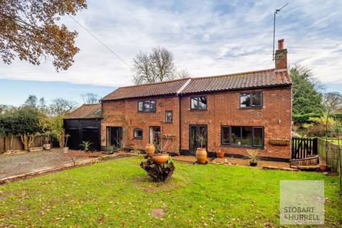 4 bedroom detached house for sale, Mill Hill, Norwich NR13