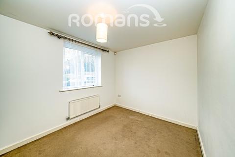 2 bedroom apartment to rent, Abbey Barn Road