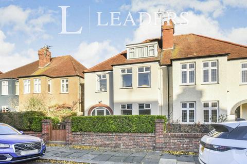 1 bedroom semi-detached house to rent, Lawrence Road, Hove