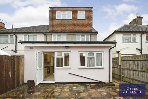 5 bedroom semi-detached house to rent, Euston Avenue, Watford, WD18