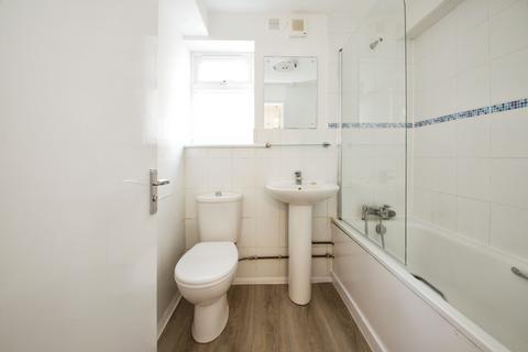 1 bedroom flat to rent, Fulready Road, Leytonstone