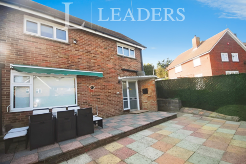 5 bedroom end of terrace house to rent, Foxdown Road