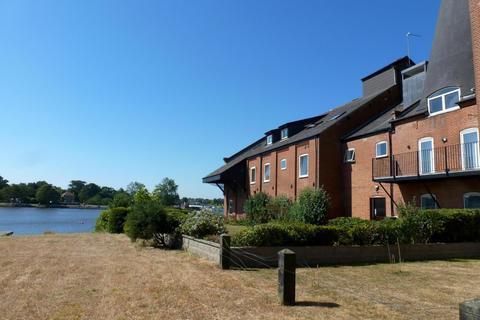 2 bedroom apartment to rent, Maltsters Way, Oulton Broad, Lowestoft, NR32