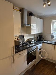 1 bedroom property to rent, House Share in Charminster – Room Available for £625/Month, All Bills Included