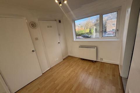 1 bedroom apartment to rent, Westgate Avenue, Heaton