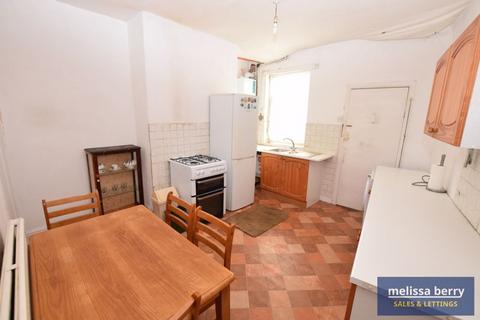 3 bedroom terraced house for sale, Milton Road, Manchester M25