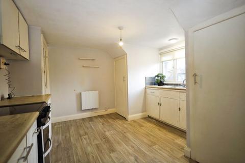 2 bedroom apartment to rent, Talbot Avenue, Bournemouth BH3