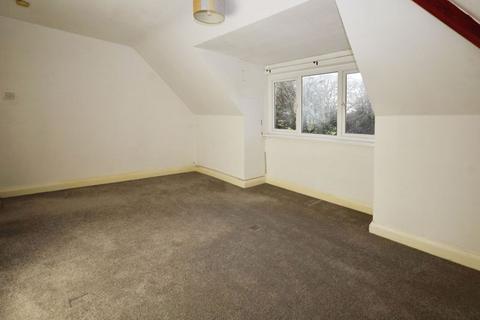 2 bedroom apartment to rent, Talbot Avenue, Bournemouth BH3