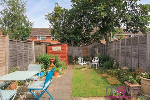 3 bedroom terraced house to rent, Joyford Passage, Cheltenham GL52