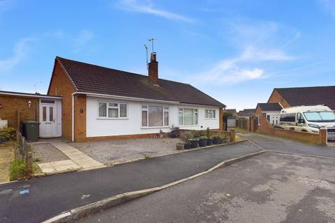 2 bedroom semi-detached bungalow for sale, Lindsey Avenue, Evesham