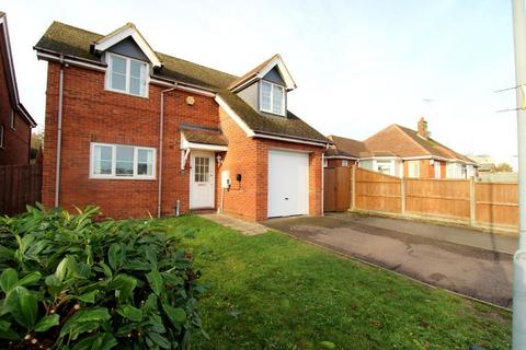 4 bedroom detached house for sale, Mixes Hill, Luton, Bedfordshire, LU2 7TX