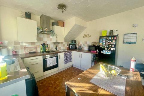 3 bedroom end of terrace house for sale, Yately Close, Bushmead, Luton, Bedfordshire, LU2 7HF