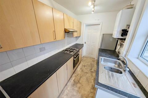 2 bedroom end of terrace house for sale, St Albans Road, Arnold, Nottingham, NG5 6GW