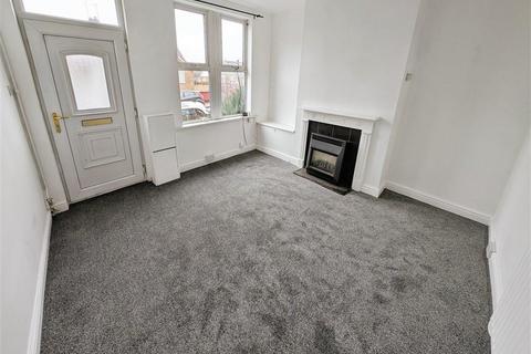 2 bedroom end of terrace house for sale, St Albans Road, Arnold, Nottingham, NG5 6GW