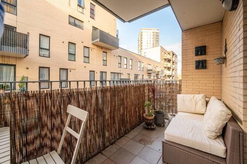 2 bedroom flat for sale, Freda Street, Bermondsey, London, SE16