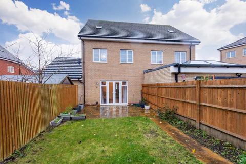 4 bedroom semi-detached house for sale, Kings Reach, Langley SL3