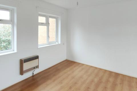 undefined, Notley End, Surrey, TW200RE