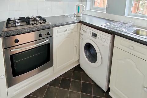 undefined, Notley End, Surrey, TW200RE