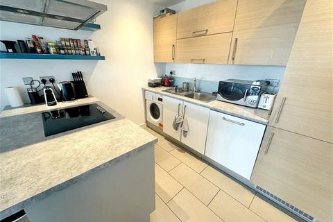 2 bedroom flat to rent, George Hudson Tower, 28 High Street, Stratford