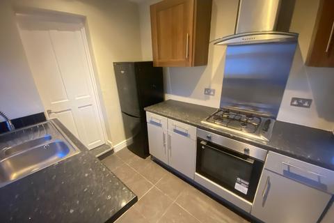 3 bedroom semi-detached house to rent, Lydbrook Road, Middlesbrough, TS5