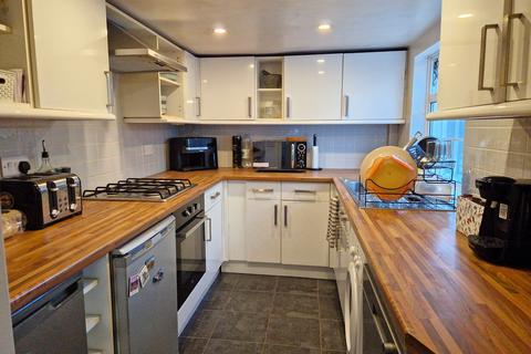 2 bedroom terraced house for sale, Ridley Road, Rochester