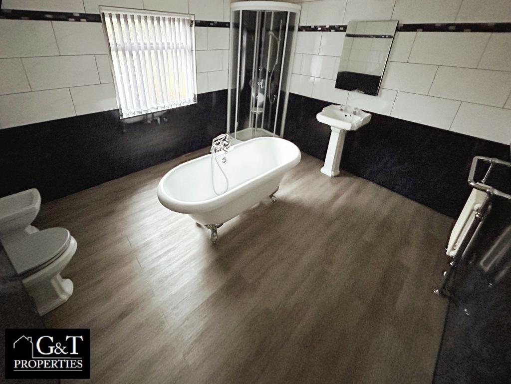 Family bathroom
