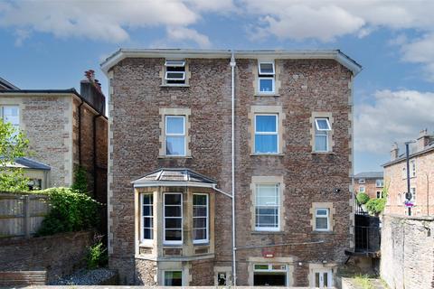 Flat 1, 10 Downfield Road, Bristol, BS8 2TH