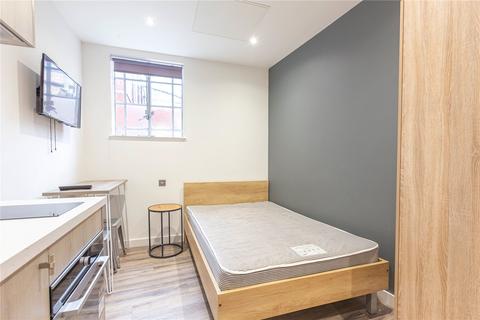 Studio to rent, College Green, Bristol BS1