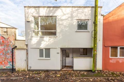 4 bedroom terraced house to rent, Sydenham Lane, Bristol BS6