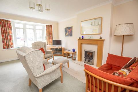 19 Broadleys Avenue, Bristol, BS9 4LY